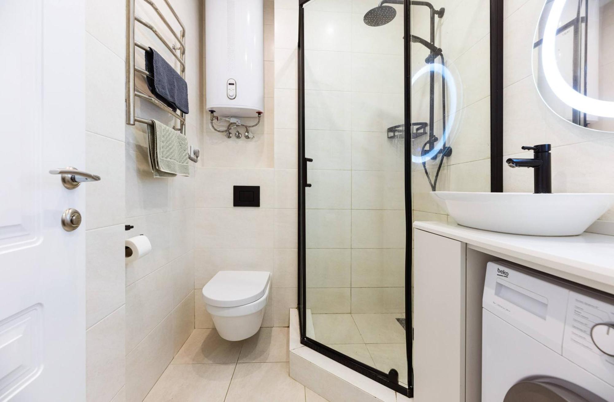 Квартири Люкс Метро Чернігівська Apartment Kiev Bagian luar foto