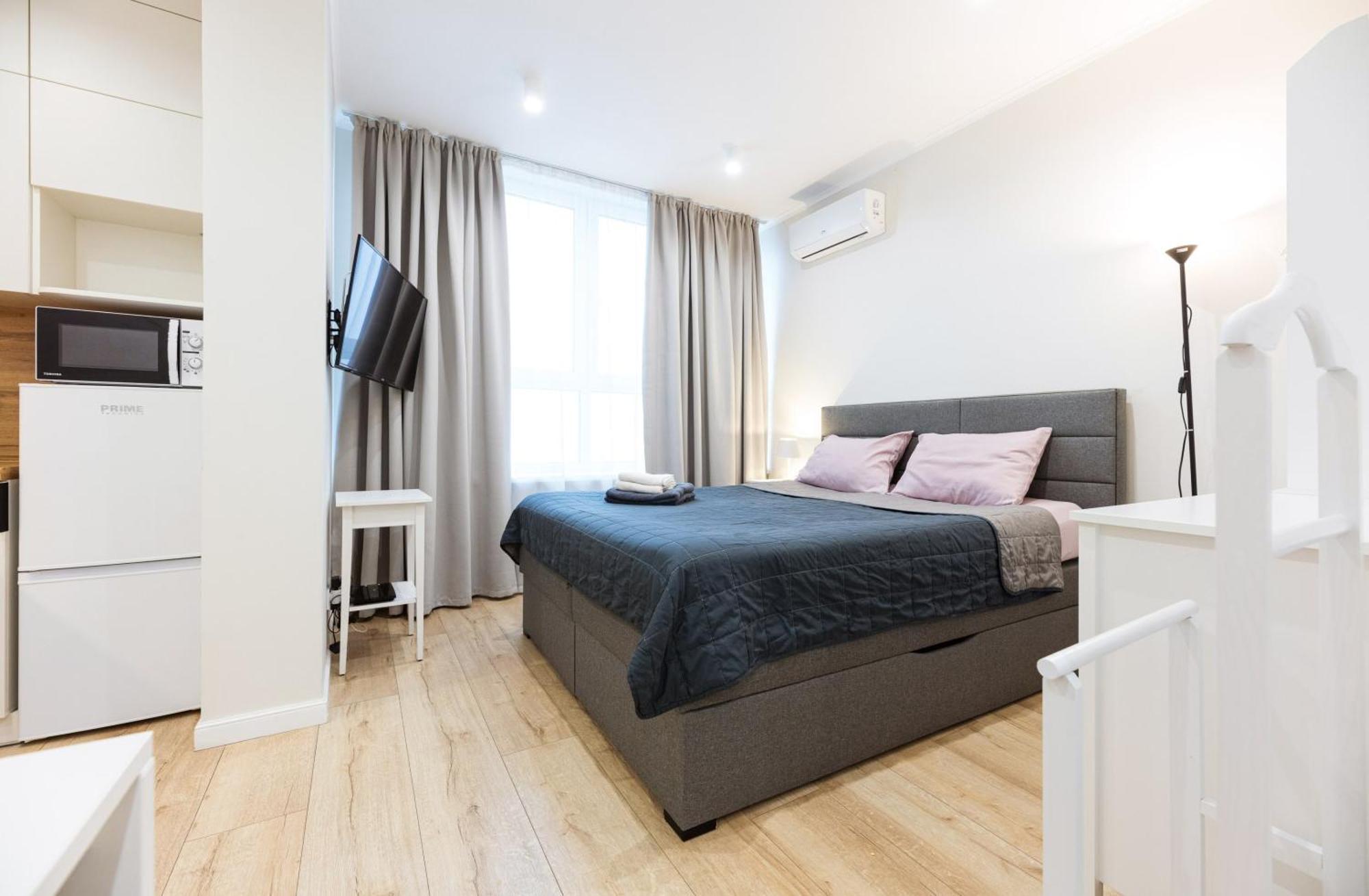 Квартири Люкс Метро Чернігівська Apartment Kiev Bagian luar foto